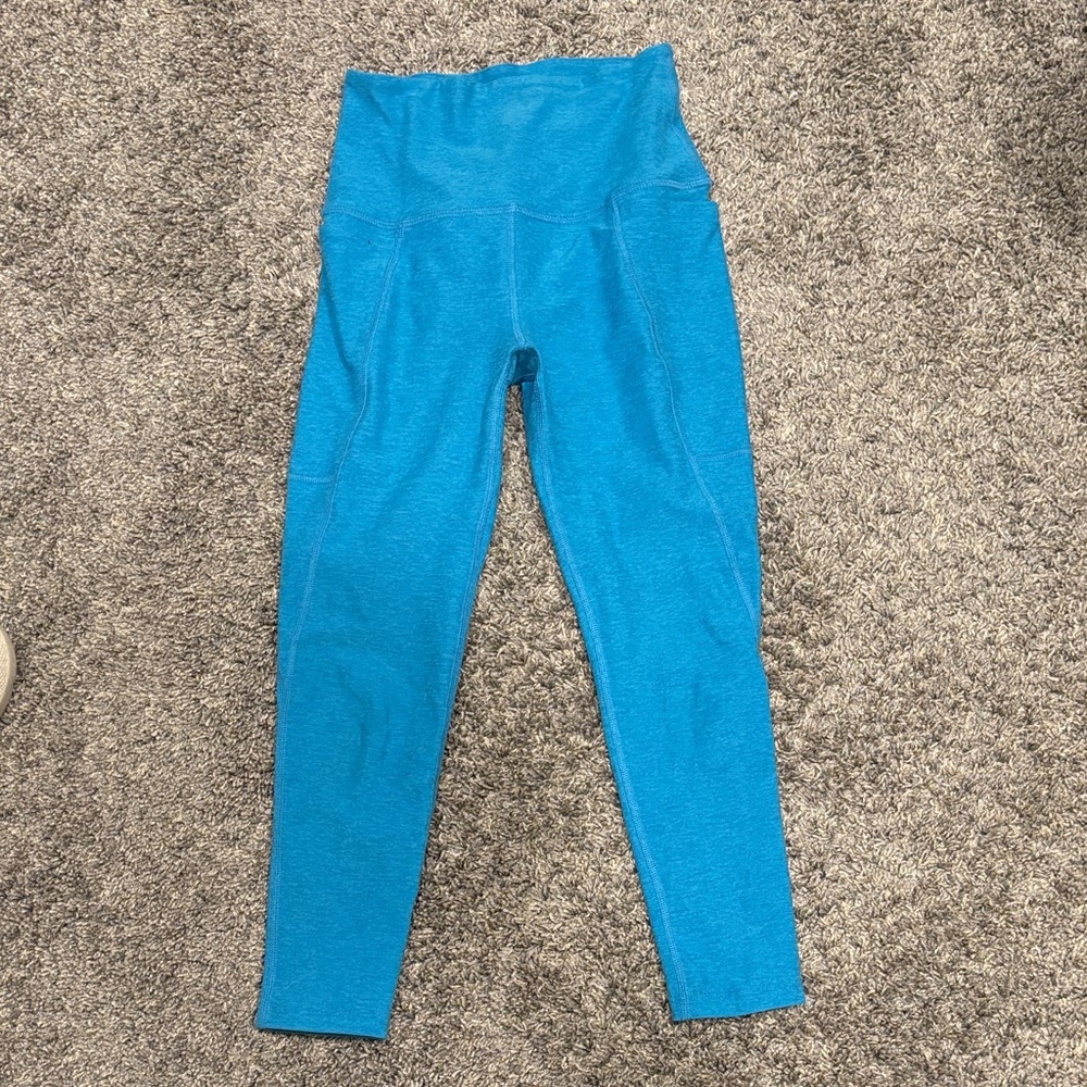 Beyond Yoga Cali Blue Heather Pocket Capris